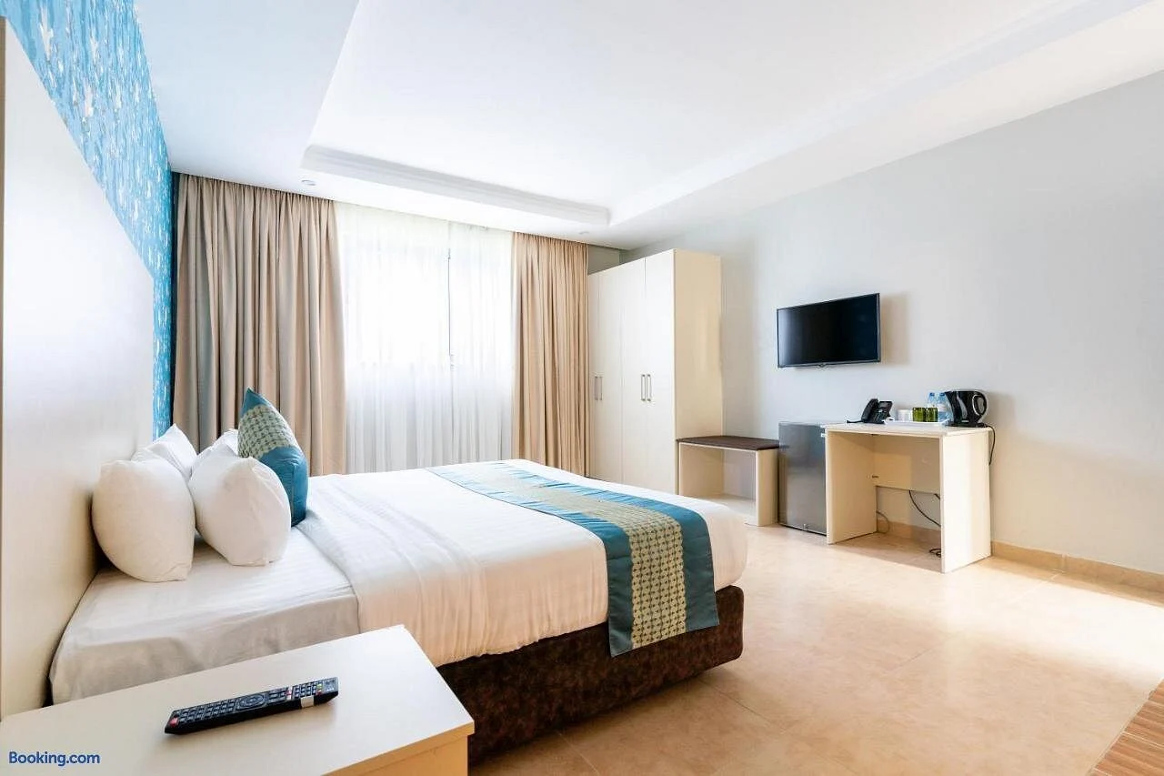 Blooming Suites